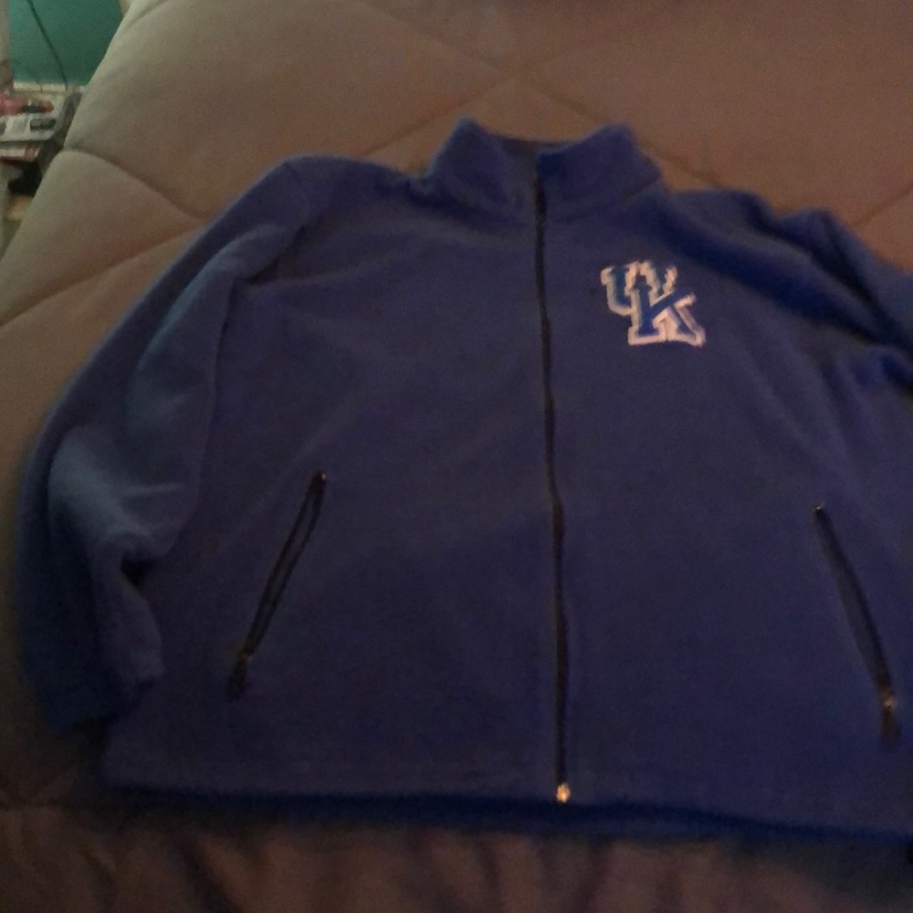 Uk fleece zip up jacket in large